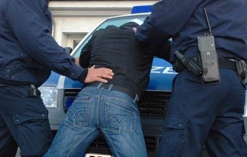 Delincuentes en moto dispararon contra el frente de una casa: una nena de 5 años recibió un balazo en la cabeza | Actualidad