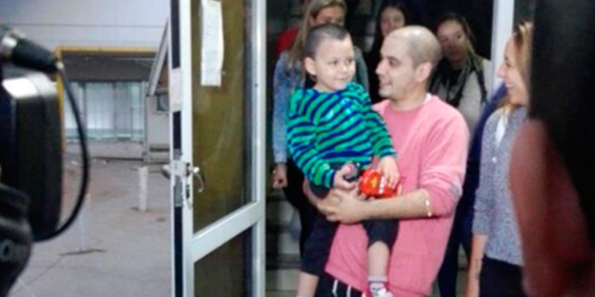 El nene que cayó desde un noveno piso en Tucumán fue dado de alta | Actualidad