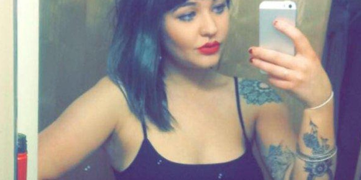 Inglaterra: la despidieron por negarse a llevar corpiño en el trabajo | Redes