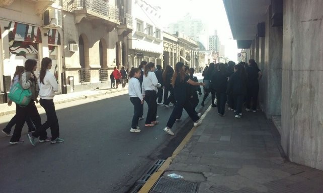 Detuvieron a una alumna de 16 años por una amenaza de bomba en un colegio | Actualidad