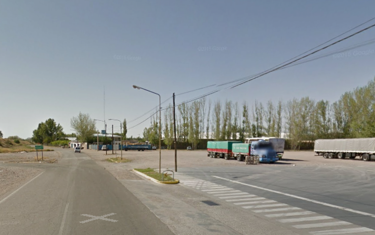 Mendoza: delincuentes colcan escombros en la ruta para detener a los automovilistas y asaltarlos | Actualidad