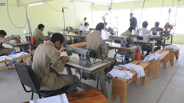 Admiten hábeas corpus colectivo para que los presos que trabajen cobren por sus tareas | Actualidad