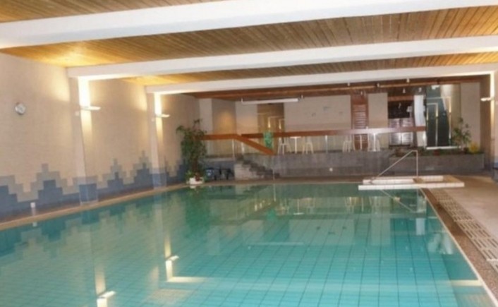 Escándalo en Suiza: un hotel pide a sus clientes judíos que se duchen antes de usar la pileta | Internacionales