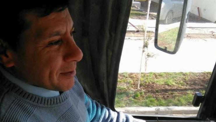 Una nena se quedó sin clases y el colectivero la cuidó hasta encontrar a su madre | Actualidad