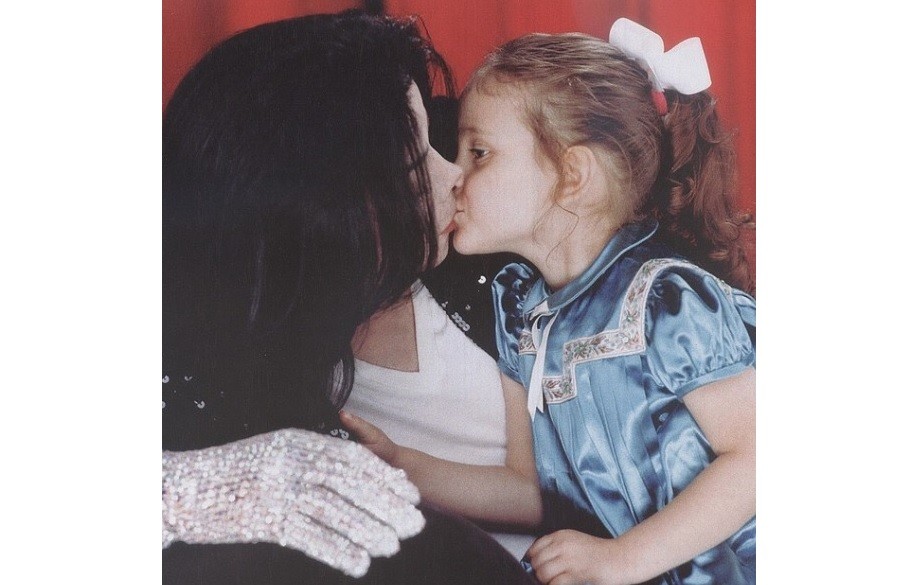 La hija de Michael Jackson recuerda a su papá con esta foto en el día de su cumpleaños | Espectáculos