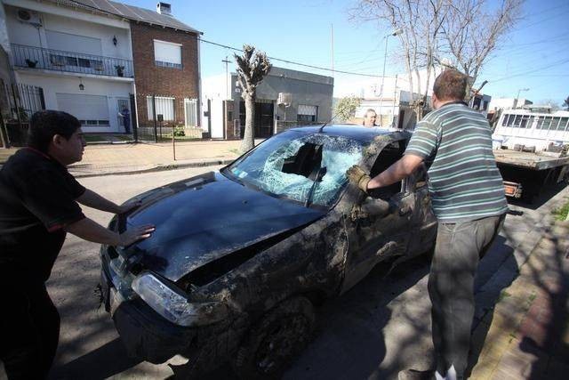 Asaltaron a una mujer en su casa, le robaron el auto, volcaron y los detuvieron | Actualidad
