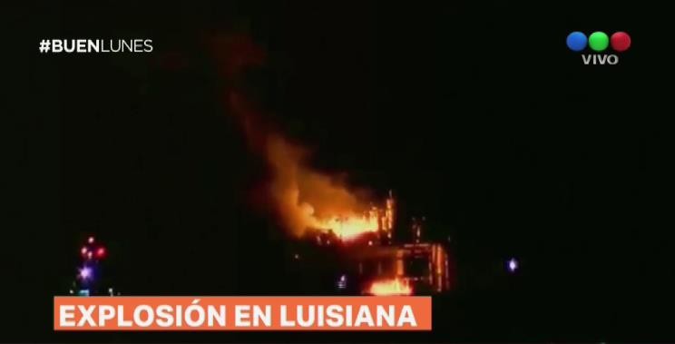 Impresionante explosión en una plataforma petrolera | Internacionales