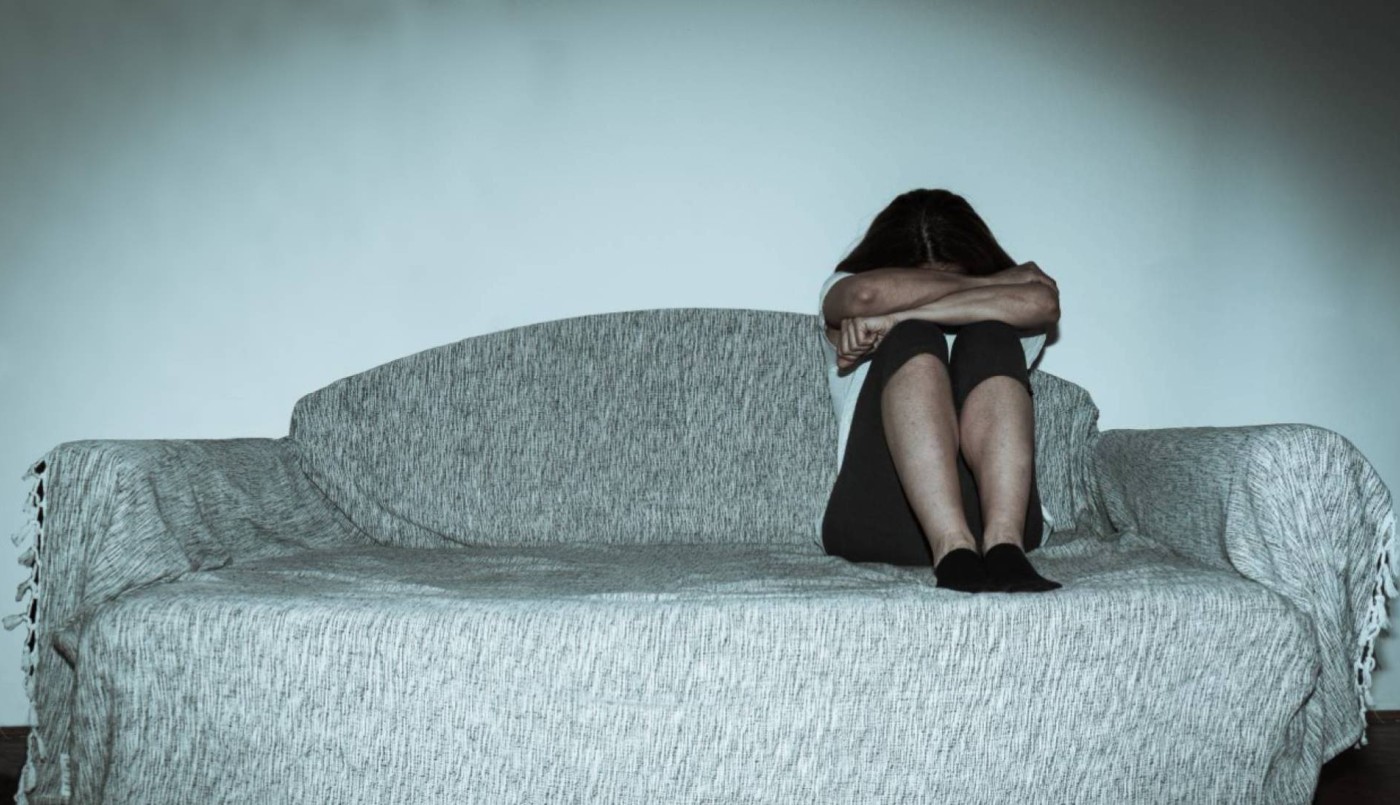 Una mujer grabó a su pareja mientras violaba a su hija de 11 años | Internacionales