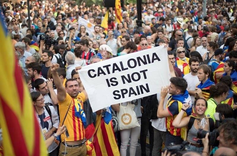 Estados Unidos, Alemania, Reino Unido y Francia no reconocen la independencia catalana | Internacionales