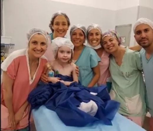 Médicos y enfermeros viralizan una campaña para cumplirle el sueño a una pequeña paciente | Redes