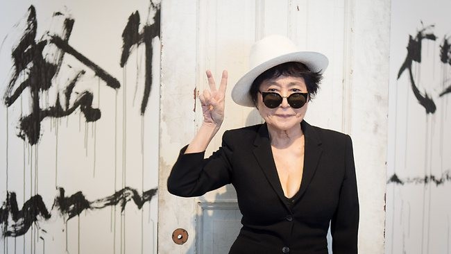 Yoko Ono le ganó un juicio al bar alemán "Yoko Mono" y deberán cambiarle el nombre | Curiosidades
