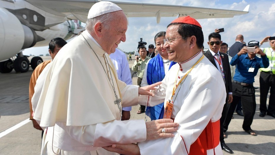 El Papa visita Myanmar, donde una "limpieza étnica" dejó cientos de muertos | Internacionales