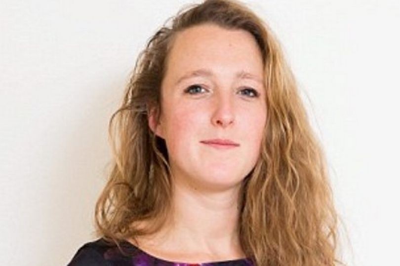 Una joven asegura que dejó a los hombres porque prefiere tener sexo con fantasmas | Curiosidades