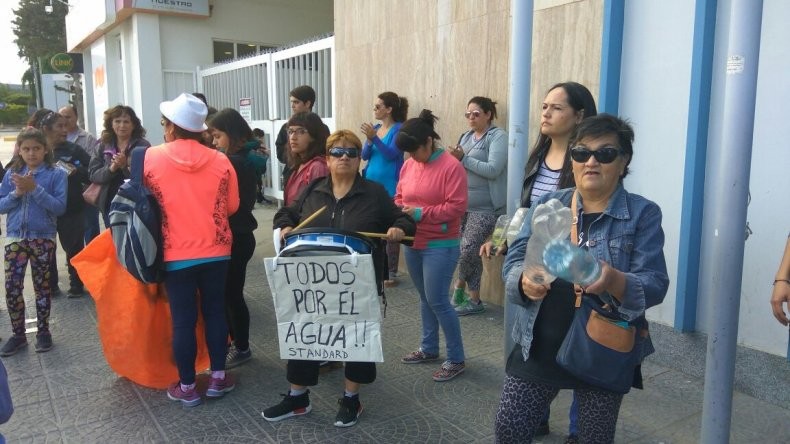 Continúa el corte de agua en tres localidades de Chubut y Santa Cruz | Actualidad