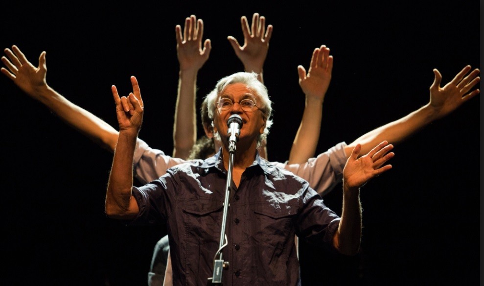 Le roban todos los equipos a Caetano Veloso luego de un concierto | Espectáculos