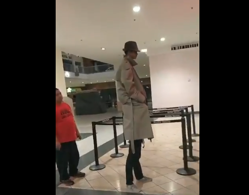 Arrasan en las redes con su ocurrente idea para conseguir un 2x1 en el cine | Redes