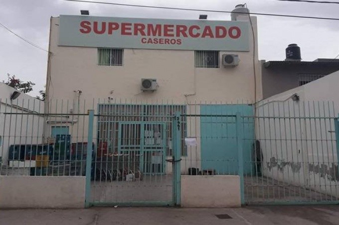 Una nena de 4 años murió aplastada por una reja de un supermercado chino | Actualidad