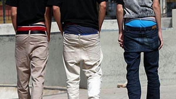 Proyecto de ley para prohibir el uso de pantalones caídos | Curiosidades