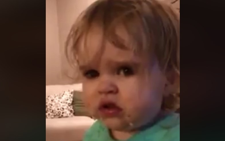 Video viral: la reacción de un bebé al que la madre le da de probar wasabi | Redes