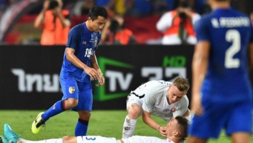 Dramático video: futbolista salvó a su compañero de tragarse la lengua | Deportes