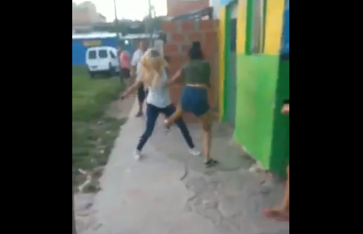 Video: en medio de una brutal pelea, una joven mató a puñaladas a otra | Actualidad