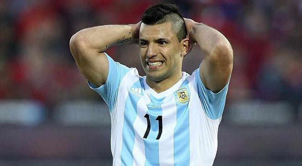 Alerta en la cuenta regresiva para el Mundial: operaron a Agüero | Deportes