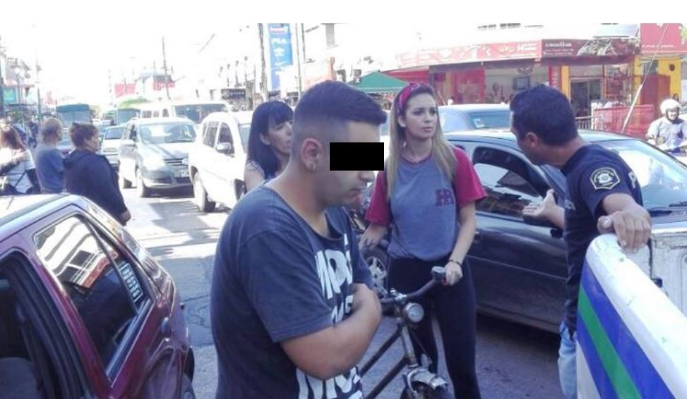"Iba en bicicleta y un tipo decide sacar el brazo por la ventanilla y tocarme el culo", la denuncia de una chica que se viralizó en las redes | Redes