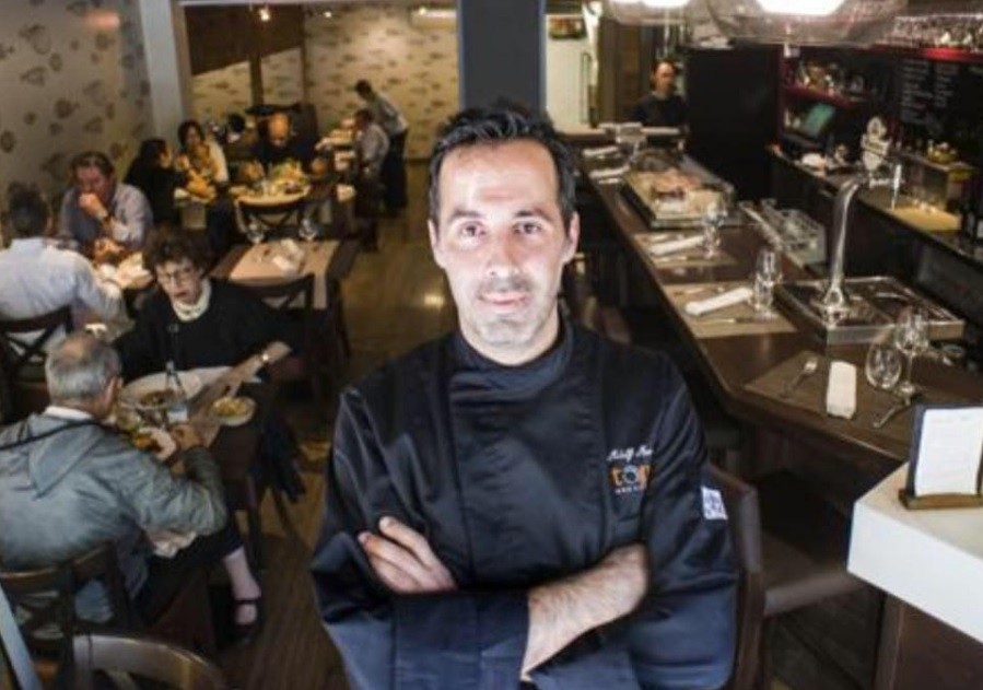 "Pedile dinero a tus padres": enojo en un restaurante con una "influencer" que quería comer gratis | Redes