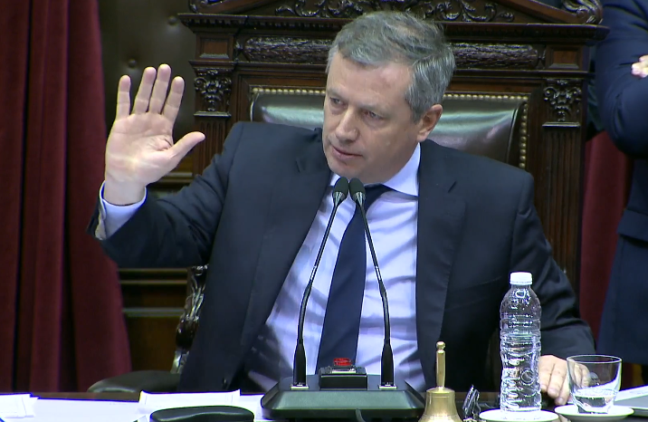 Revisión de votos: la sesión casi termina en escándalo | Política