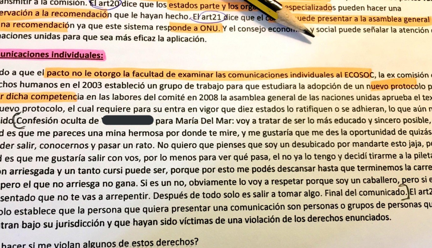 Una declaración de amor oculta en un resumen de la facultad enamora a todos en las redes sociales | Redes