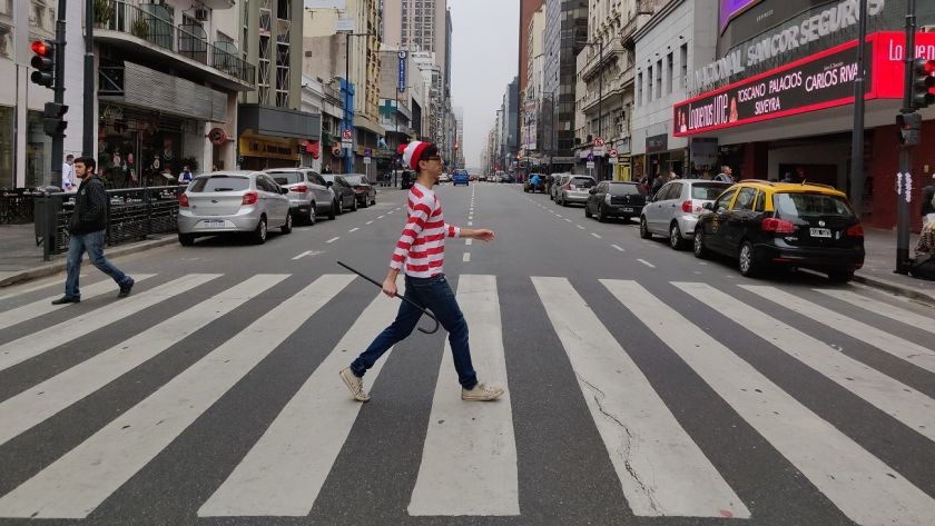 ¿Dónde está Wally?: la odisea de buscarlo en Buenos Aires entre piquetes y marchas | Actualidad