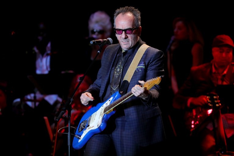Elvis Costello suspendió su gira por un "cáncer agresivo" | Espectáculos