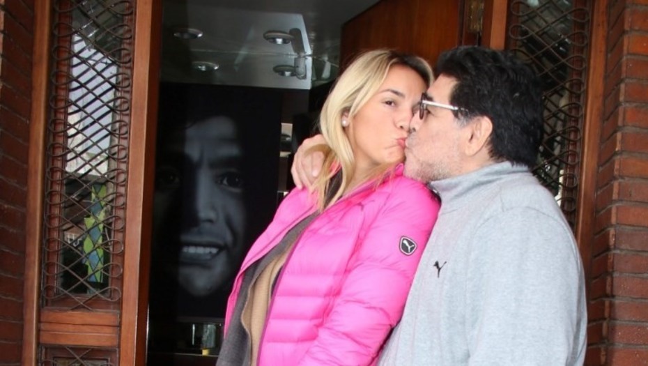 La primera foto de la vuelta de Diego al país: muy acaramelado con Rocío Oliva | Espectáculos