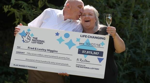 Rompieron su ticket de la lotería sin saber que era el ganador de 75 millones de dólares | Redes