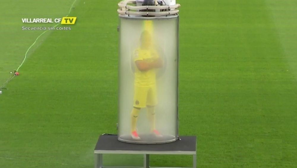 Video: el truco de magia con el que volvió al fútbol Cazorla tras ocho operaciones | Deportes