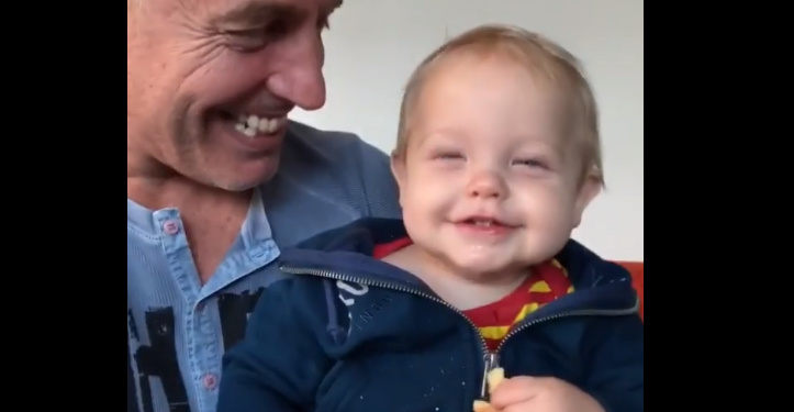 Puro amor: el divertido video de Mirko en su primer Día del Niño | Espectáculos