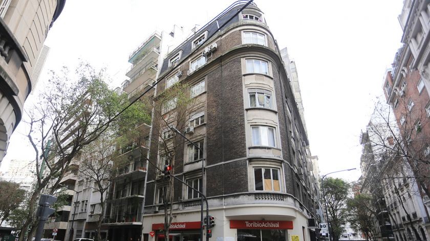 Denuncian que en el departamento de Cristina Kirchner dejaron sustancias tóxicas | Política