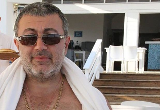 Tres hermanas asesinaron a su padre tras sufrir abusos sexuales y torturas durante años | Internacionales