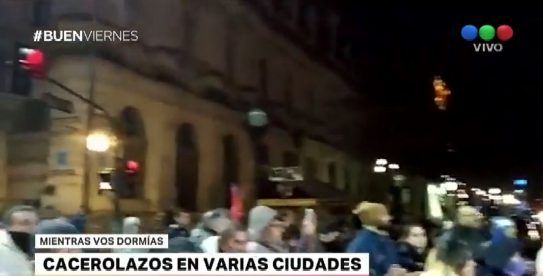 Cacerolazos en distintos puntos del país contra la política económica | Actualidad
