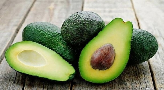 El extraño caso de la empresa que pagará 300 dólares a 250 personas que coman palta todo el día | Curiosidades