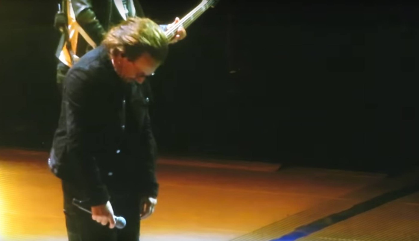 Video: Bono se quedó sin voz en pleno concierto de U2 en Berlín | Espectáculos