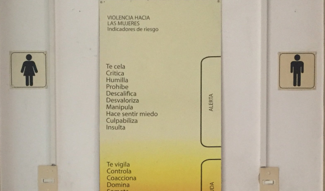 Viral: el baño de una universidad enseña sobre la violencia de género | Redes