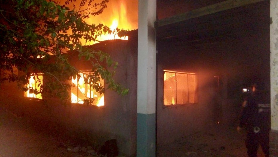 Detienen al autor del incendio de la escuela de Moreno | Actualidad