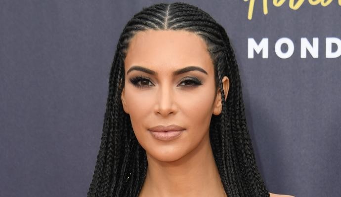 Dos fotos de Kim Kardashian hicieron estallar Instagram: en microbikini y cuando tenía 13 años | Espectáculos