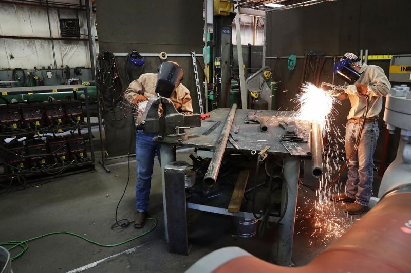 Tras la devaluación, el salario promedio en Argentina se aleja del de Brasil y Chile | Economía