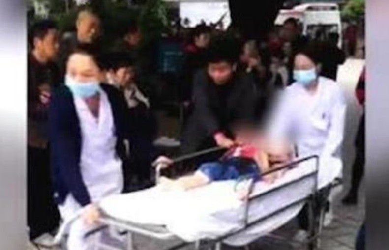 Horror en China: una mujer acuchilló a 14 nenes en una guardería | Internacionales