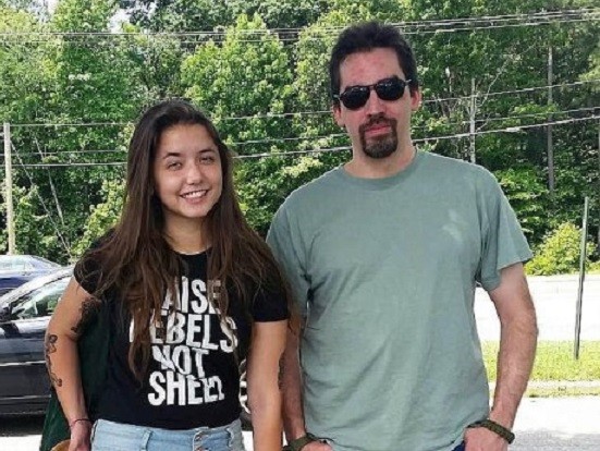 Murió un bebé y se investiga su hubo incesto entre padre e hija | Internacionales