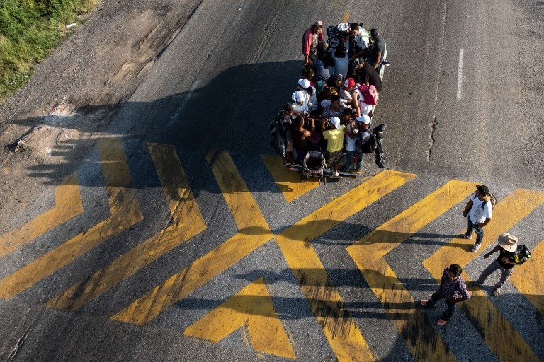 Caravana migrante toma una peligrosa ruta de México donde opera el crimen organizado | Internacionales
