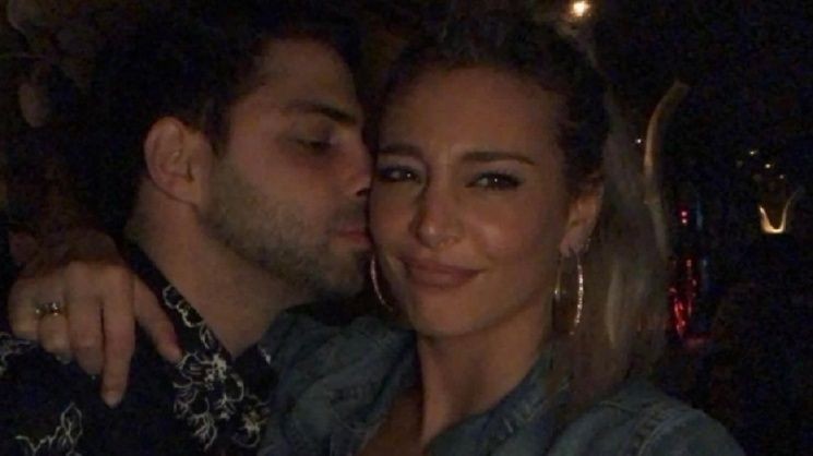 ¿Romance en puerta?: Sol Pérez y Grego Rosello a los besos en un boliche | Espectáculos