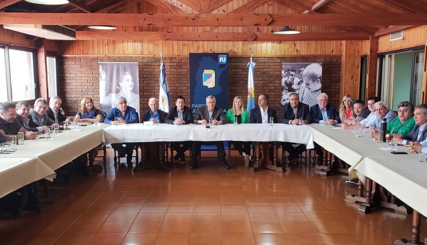 Reunión del PJ: se sumaron Moyano, Daer y Solá | Política